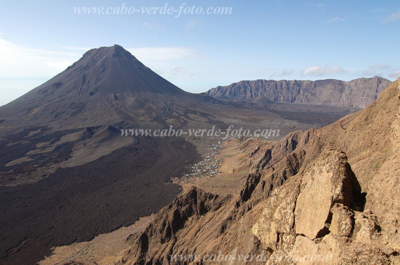 Fogo : Bordeira : vulco : Landscape MountainCabo Verde Foto Gallery