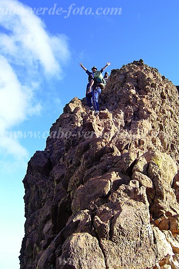 Insel: Fogo  Wanderweg:  Ort: Bordeira Motiv: Klettersteig Motivgruppe: People Recreation © Roberto Maldonado www.Cabo-Verde-Foto.com