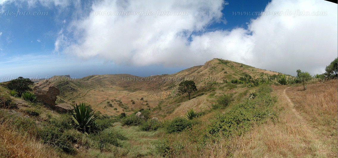 Brava : Fontainhas : vulco : LandscapeCabo Verde Foto Gallery