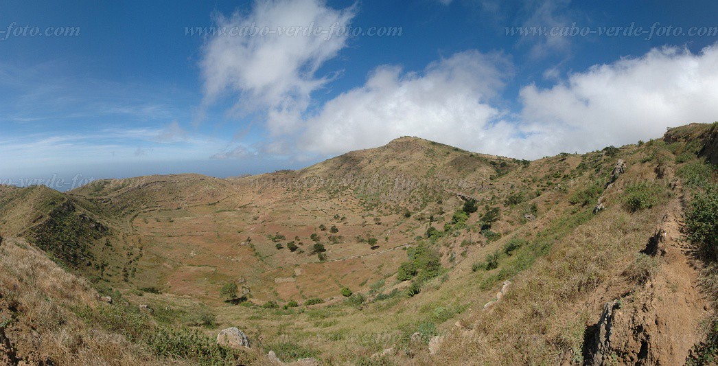 Brava : Fundo Grande : volcano : Landscape MountainCabo Verde Foto Gallery