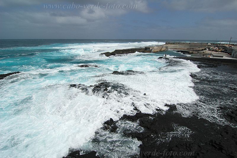 Santo Anto : Ponta do Sol : onda : Landscape MountainCabo Verde Foto Gallery