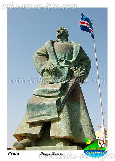 Santiago : Praia : Monumento a Diogo Gomes : Art sculptureCabo Verde Foto Gallery