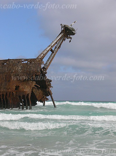 Boa Vista : Cabo Santa Maria : wreck : Landscape SeaCabo Verde Foto Gallery