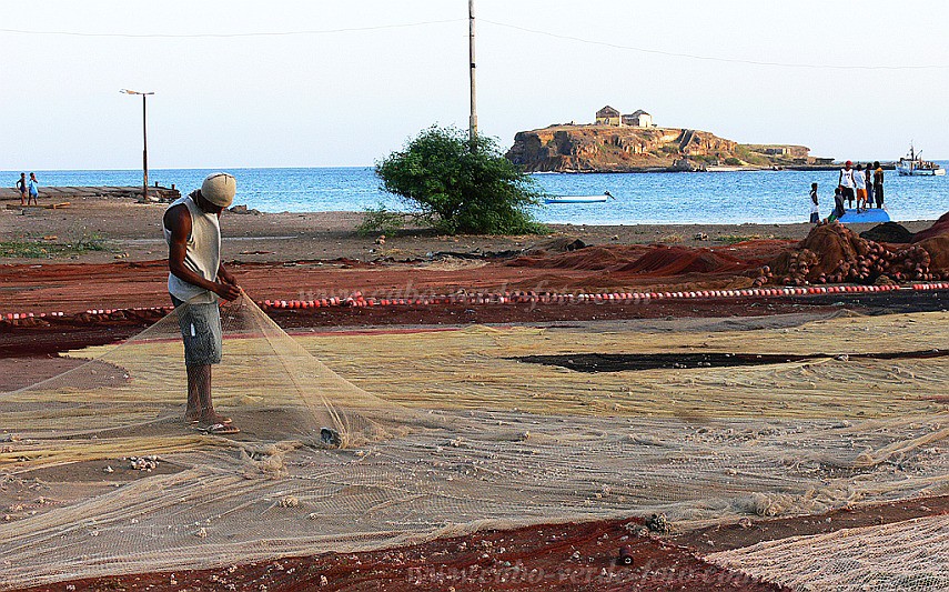 Santiago : Praia : fisherman : People WorkCabo Verde Foto Gallery