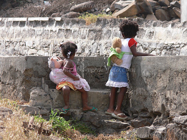 Santiago : Pedra Badejo : girl : People ChildrenCabo Verde Foto Gallery