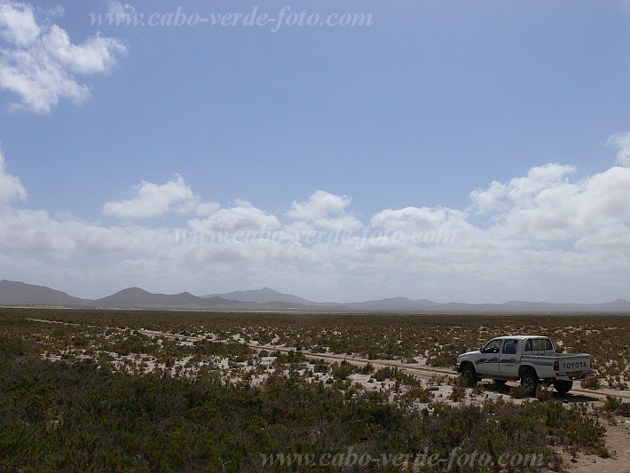 Maio : Terras Salgada : plain : Landscape DesertCabo Verde Foto Gallery