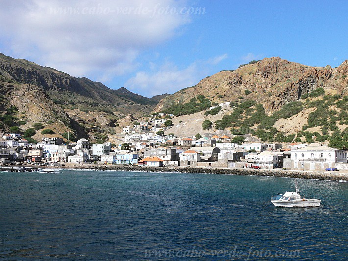 Brava : Furnas : harbour : Landscape SeaCabo Verde Foto Gallery