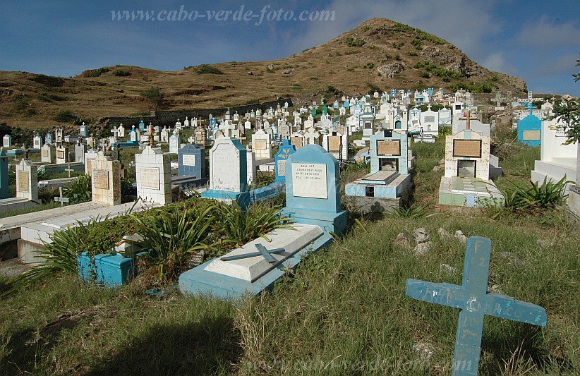 Insel: Brava  Wanderweg:  Ort: Nossa Senhora do Monte Motiv: Friedhof Motivgruppe: People Religion © Pitt Reitmaier www.Cabo-Verde-Foto.com