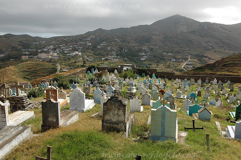 Brava : Nossa Senhora do Monte : graveyard : People ReligionCabo Verde Foto Gallery