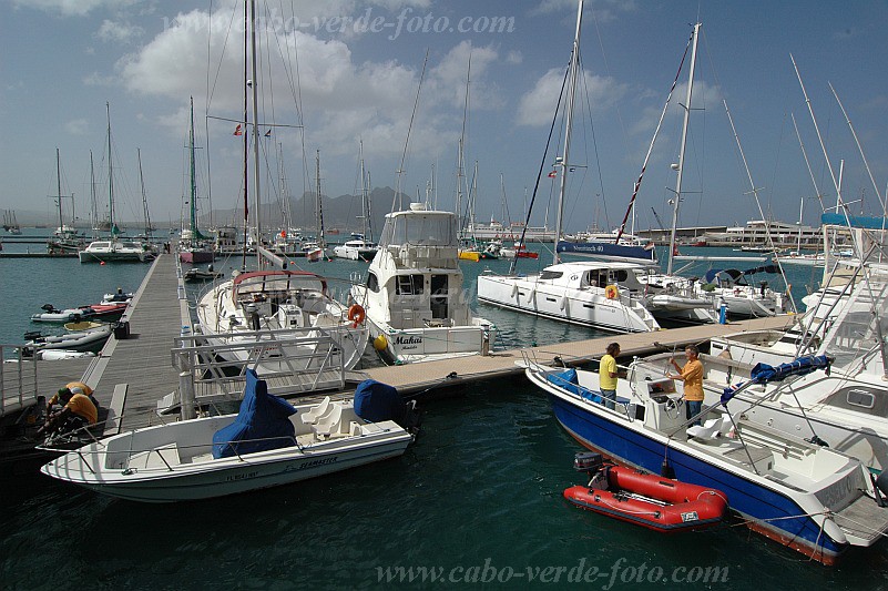 S�o Vicente : Mindelo : marina : Landscape SeaCabo Verde Foto Gallery