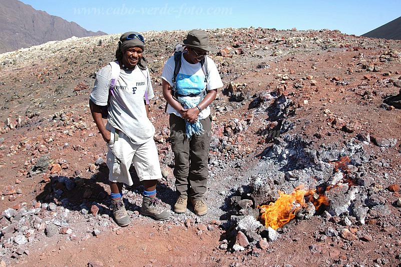 Insel: Fogo  Wanderweg:  Ort: Pico Pequeno Motiv: Feuer Motivgruppe: Landscape Mountain © Pitt Reitmaier www.Cabo-Verde-Foto.com