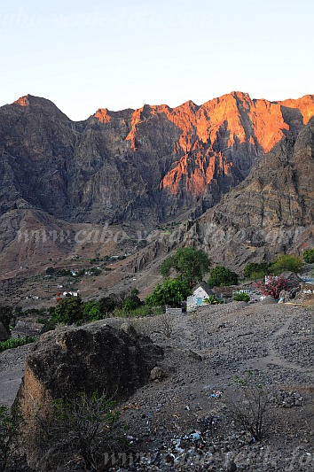 Insel: Santo Anto  Wanderweg: 309 Ort: Caetano Bordeira de Norte Motiv: Fels Motivgruppe: Landscape Mountain © Pitt Reitmaier www.Cabo-Verde-Foto.com