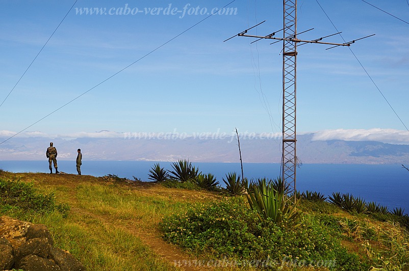 Insel: So Vicente  Wanderweg:  Ort: Monte Verde Motiv: Aussicht auf Mindelo Motivgruppe: Landscape Mountain © Pitt Reitmaier www.Cabo-Verde-Foto.com