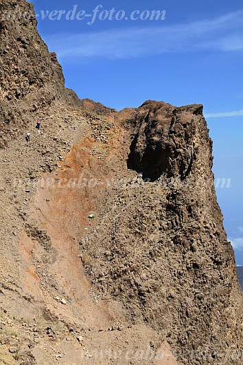 Insel: Fogo  Wanderweg:  Ort: Bordeira Ponto Alto do Norte Motiv: Klettersteig Motivgruppe: People Recreation © Pitt Reitmaier www.Cabo-Verde-Foto.com