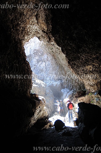 Fogo : Monte Preto Ch das Caldeira : volcano cave : Landscape CaveCabo Verde Foto Gallery
