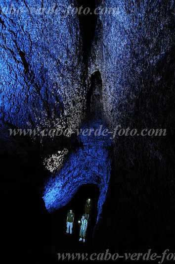 Fogo : Monte Preto Ch das Caldeira : volcano cave : Landscape CaveCabo Verde Foto Gallery
