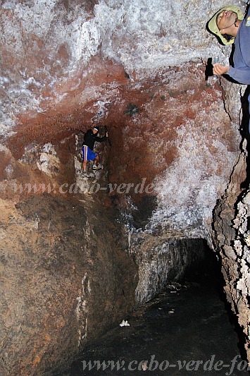 Fogo : Monte Preto Ch das Caldeira : volcano cave : Landscape CaveCabo Verde Foto Gallery