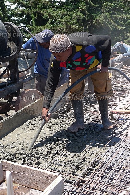 Santo Anto : Pico da Cruz Lombo Vermelho : building site : Technology ArchitectureCabo Verde Foto Gallery