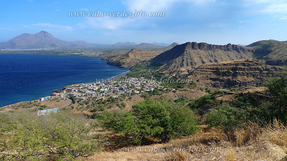 Insel: Santiago  Wanderweg: - Ort: Ribeira da Prata Motiv: Bucht Dorf und Strand Motivgruppe: Landscape © Pitt Reitmaier www.Cabo-Verde-Foto.com