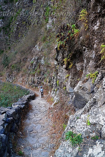 Santo Anto : Ribeiraozinho : hiking trail : Landscape MountainCabo Verde Foto Gallery