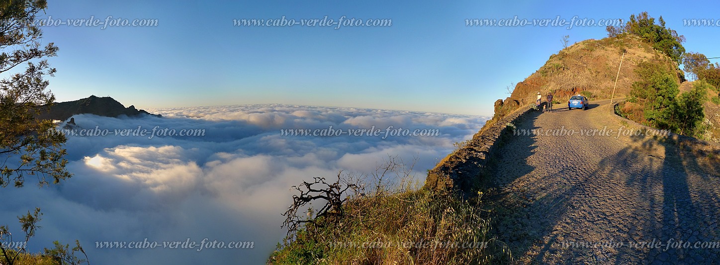 Santo Anto : Pico da Cruz : nuvens sobre o vale de Pal : Landscape MountainCabo Verde Foto Gallery