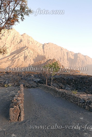 Fogo : Ch das Caldeiras : road covered by lava : Landscape MountainCabo Verde Foto Gallery