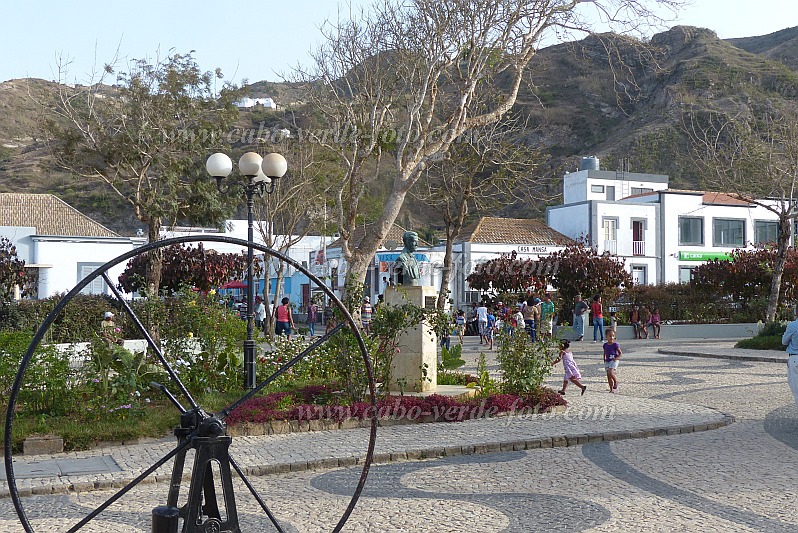 Insel: Brava  Wanderweg: - Ort: Vila Nova Sintra Praca Eugnio Tavares Motiv: Eugnio Tavares Platz Motivgruppe: Landscape Town © Pitt Reitmaier www.Cabo-Verde-Foto.com