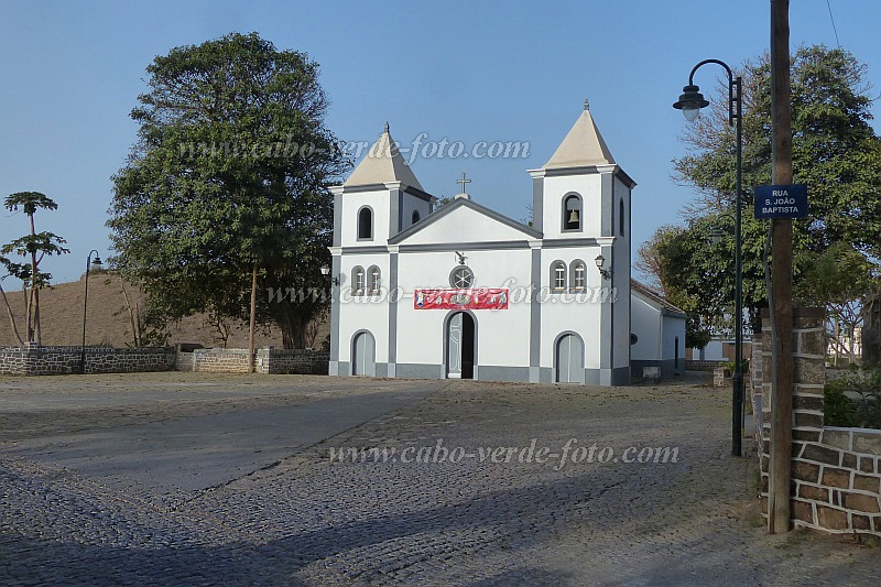 Brava : Vila Nova Sintra : Catholic church : Landscape TownCabo Verde Foto Gallery