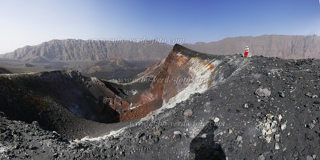 Insel: Fogo  Wanderweg: 206 Ort: Pico Pequeno Motiv: am Krater 2014 Motivgruppe: Landscape Mountain © Pitt Reitmaier www.Cabo-Verde-Foto.com