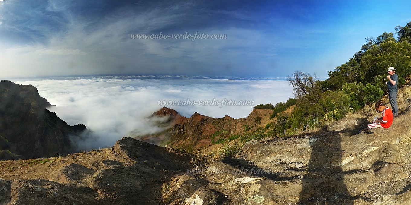 Insel: Santo Anto  Wanderweg: 105 Ort: Pico da Cruz Lombo de Carrosco Motiv: Blick auf covoada Motivgruppe: Landscape Mountain © Pitt Reitmaier www.Cabo-Verde-Foto.com