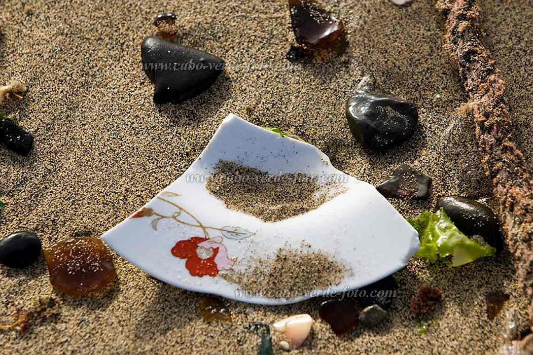 Insel: So Vicente  Wanderweg:  Ort: Mindelo Motiv: Strand Stillleben Motivgruppe: Landscape Sea © Florian Drmer www.Cabo-Verde-Foto.com
