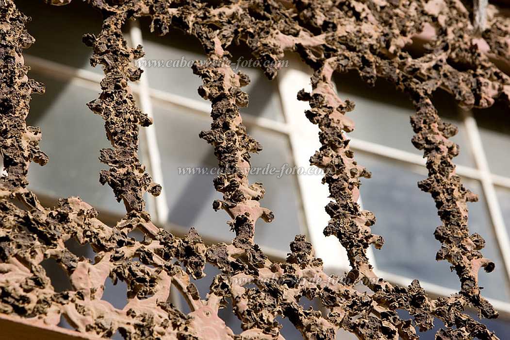 So Vicente : Mindelo : rusty grid : Landscape AgricultureCabo Verde Foto Gallery