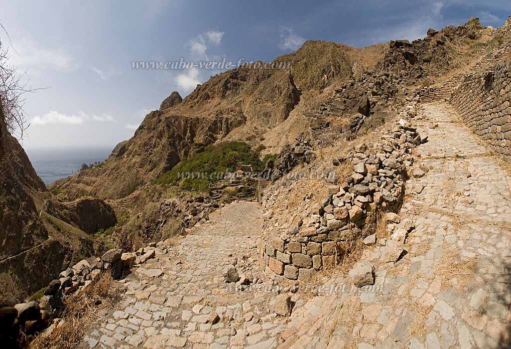 Insel: Brava  Wanderweg:  Ort: Faj d gua Motiv: Panorama Motivgruppe: Landscape Mountain © Florian Drmer www.Cabo-Verde-Foto.com